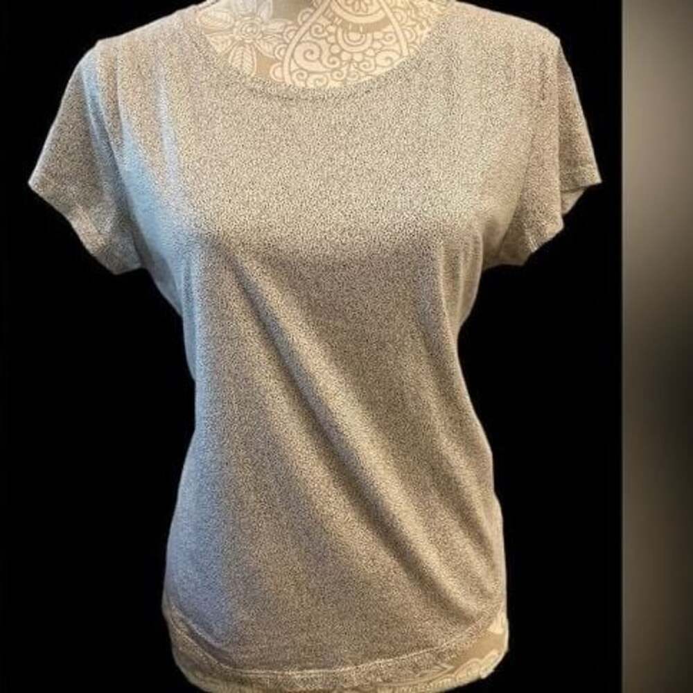 H&M Women’s Size Medium Beige/Black Tee